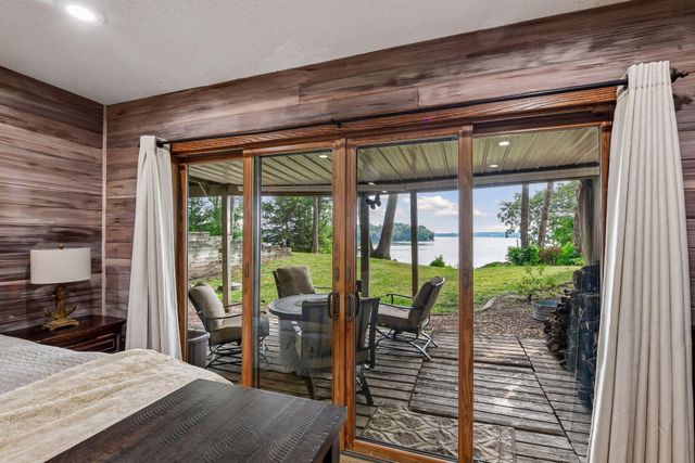 24150 E Cedar Lake Drive, New Prague, MN 56071