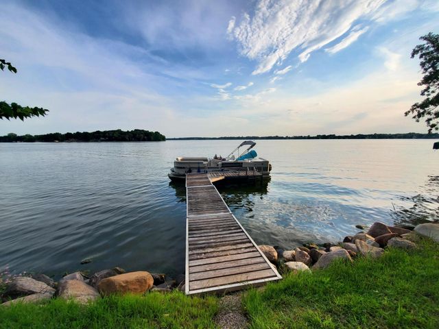 24150 E Cedar Lake Drive, New Prague, MN 56071