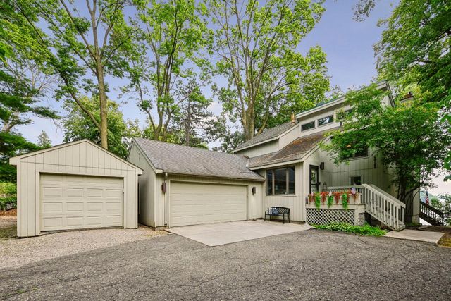 24150 E Cedar Lake Drive, New Prague, MN 56071
