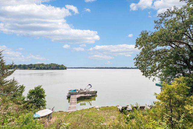 24150 E Cedar Lake Drive, New Prague, MN 56071