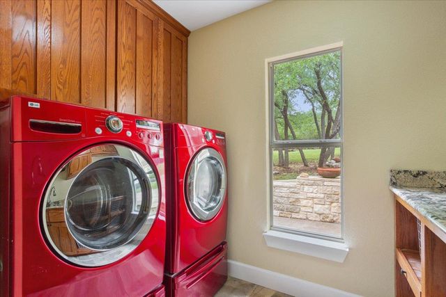 2105 Red Rock DR, Belton, TX 76513