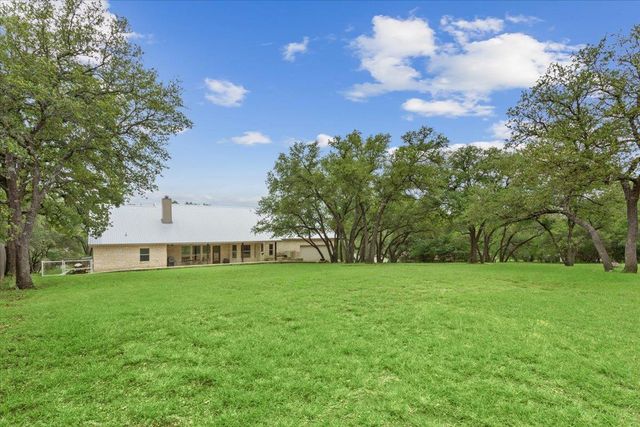 2105 Red Rock DR, Belton, TX 76513