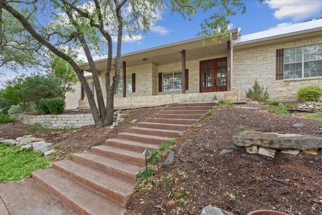 2105 Red Rock DR, Belton, TX 76513