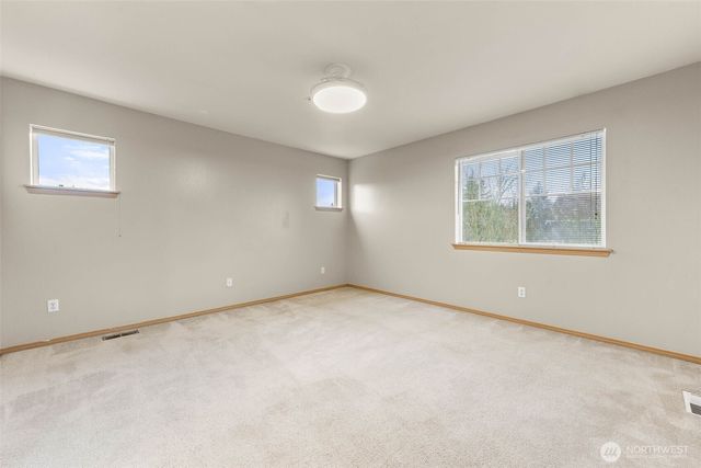 1441 Rooklidge St, Dupont, WA 98327