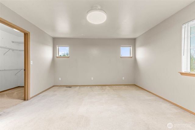 1441 Rooklidge St, Dupont, WA 98327