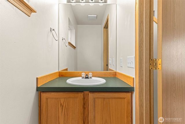 1441 Rooklidge St, Dupont, WA 98327