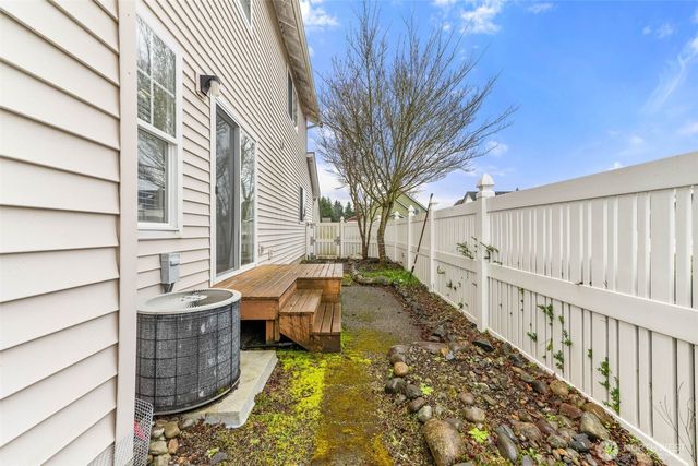 1441 Rooklidge St, Dupont, WA 98327