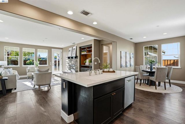 2785 Decker Ln, Livermore, CA 94550