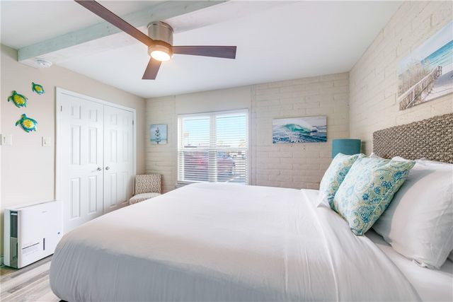1421 S 11th St 113, Port Aransas, TX 78373