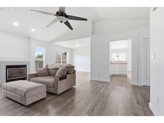 5535 Nw JACKSON St, Camas, WA 98607