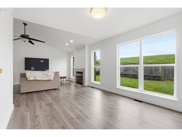 5535 Nw JACKSON St, Camas, WA 98607