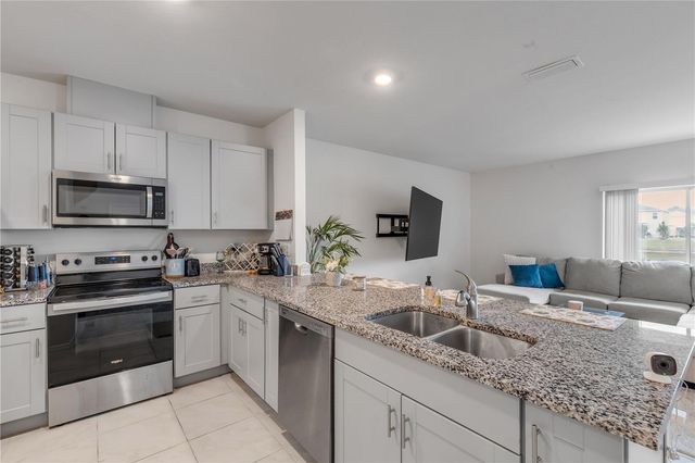 2724 SILVER CANOE DRIVE, Edgewater, FL 32141