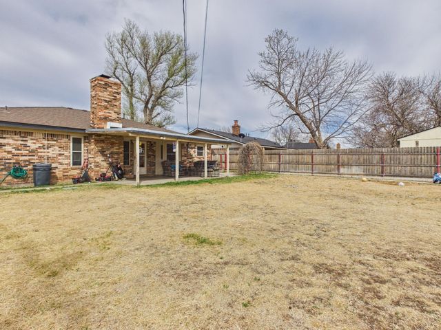 1309 MILLS Avenue, Dumas, TX 79029