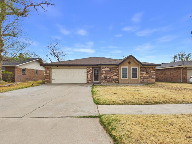 1309 MILLS Avenue, Dumas, TX 79029