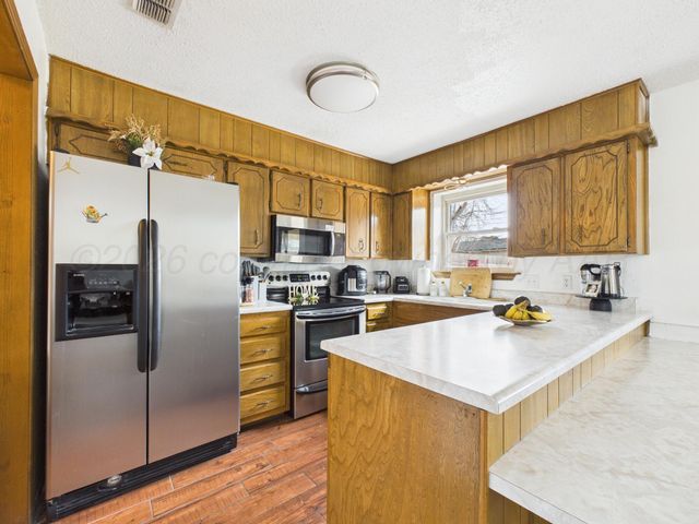 1309 MILLS Avenue, Dumas, TX 79029