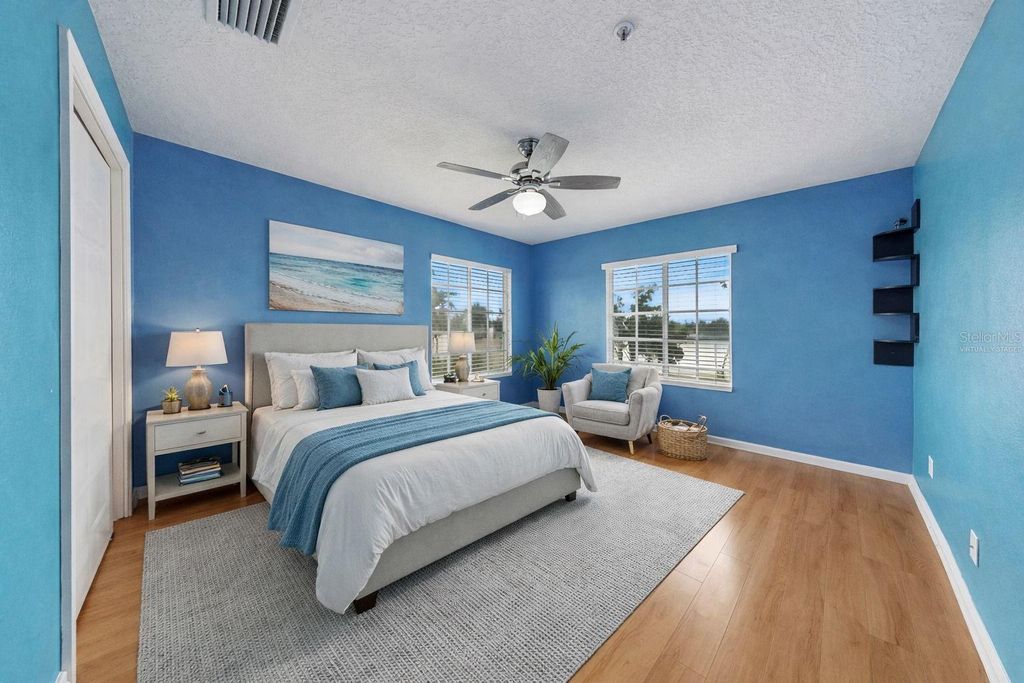 Image 19 of property listing at 208 CAPE HARBOUR LOOP 102, Bradenton, FL 34212