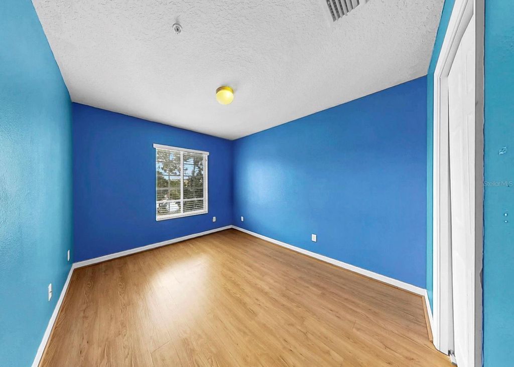 Image 20 of property listing at 208 CAPE HARBOUR LOOP 102, Bradenton, FL 34212