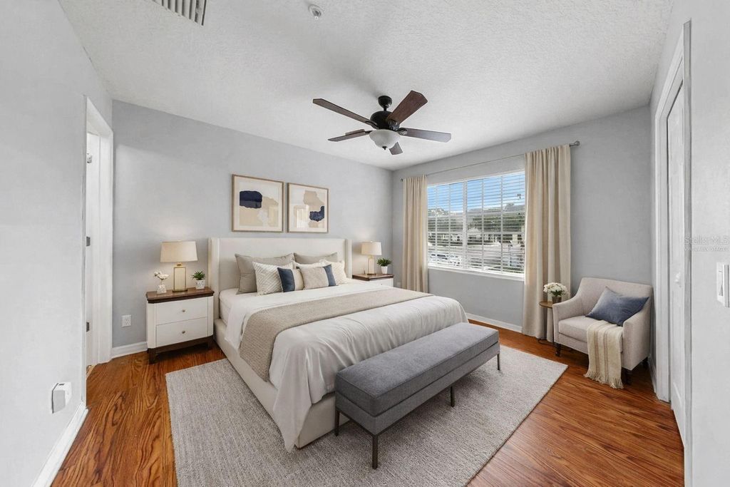 Image 24 of property listing at 208 CAPE HARBOUR LOOP 102, Bradenton, FL 34212