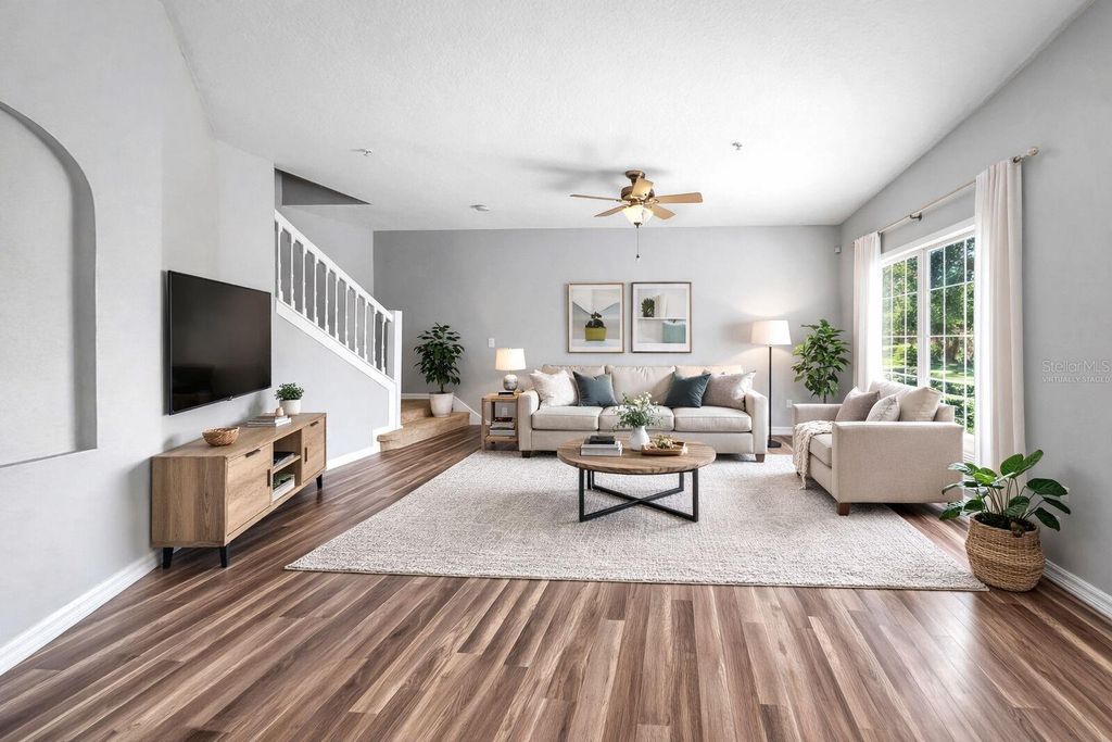 Image 5 of property listing at 208 CAPE HARBOUR LOOP 102, Bradenton, FL 34212