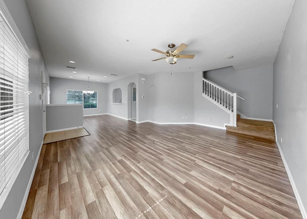 Image 6 of property listing at 208 CAPE HARBOUR LOOP 102, Bradenton, FL 34212