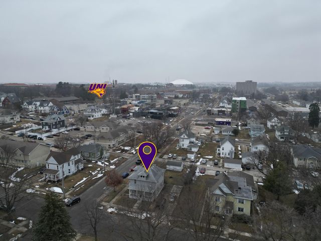 2121 Walnut Street, Cedar Falls, IA 50613