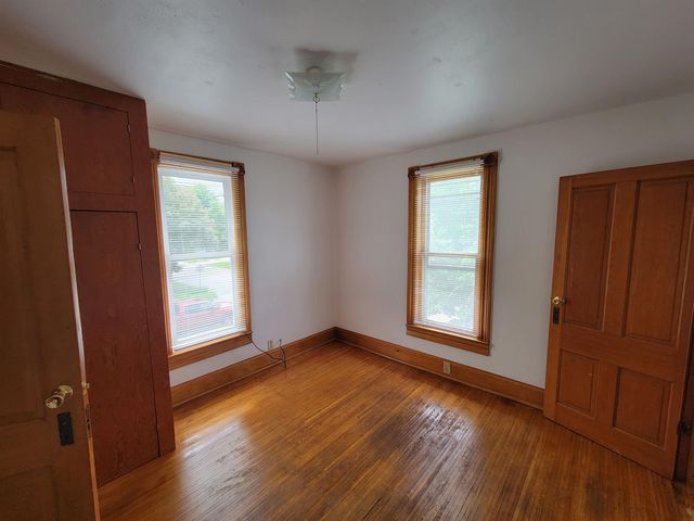 2121 Walnut Street, Cedar Falls, IA 50613