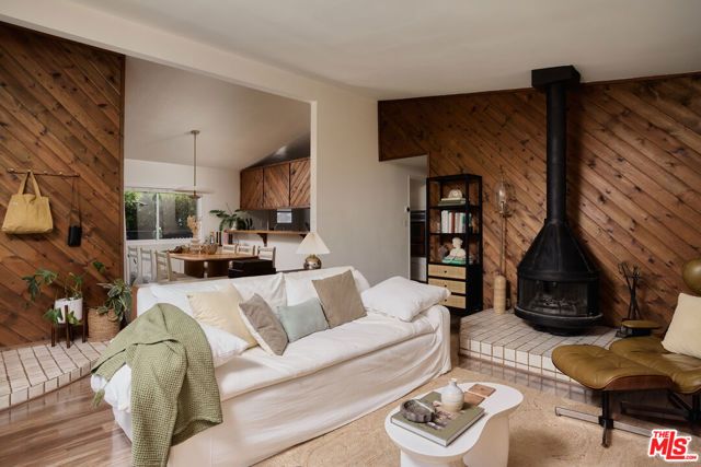 2649 Saxon Drive, Los Angeles, CA 90065