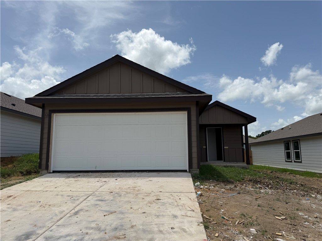 1237 Hickory Grove Street, Brenham, TX 77833 — exterior