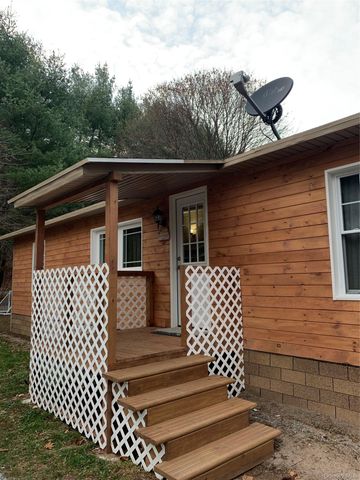 68 Oxford Circle, Neversink, NY 12759