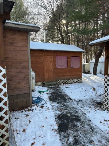 68 Oxford Circle, Neversink, NY 12759