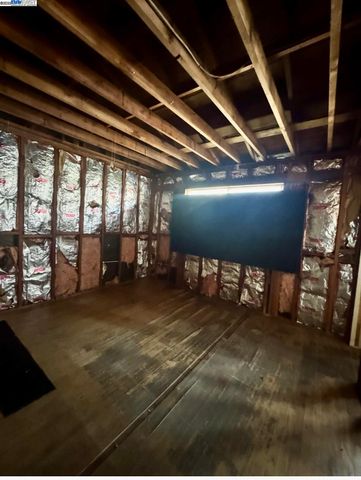 2147 Murphy Dr, San Pablo, CA 94806