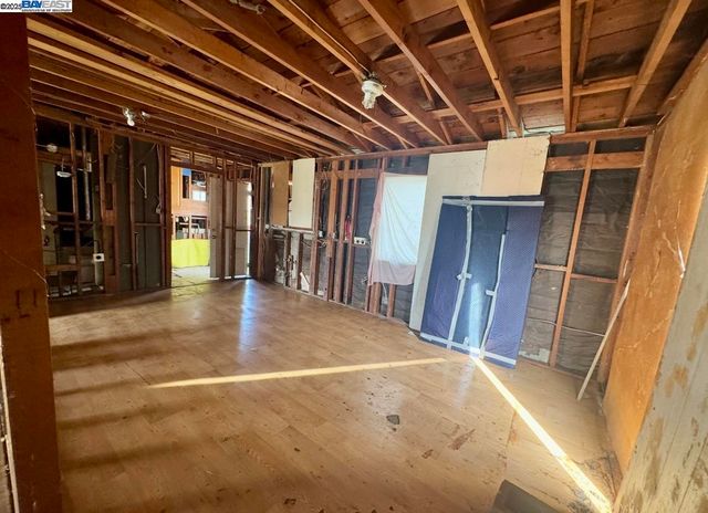 2147 Murphy Dr, San Pablo, CA 94806