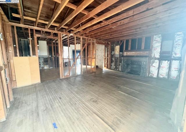 2147 Murphy Dr, San Pablo, CA 94806