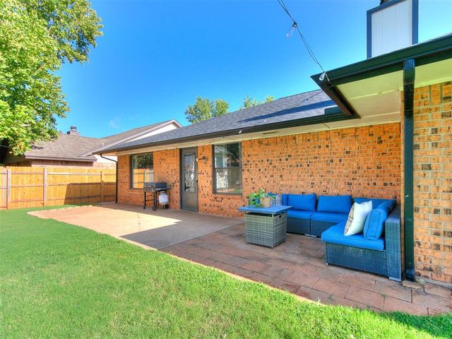 2616 Fairfield Drive, Edmond, OK 73012