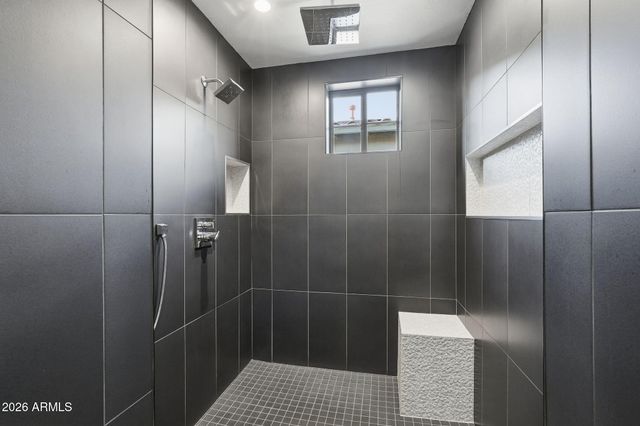 9832 E EDGESTONE Drive, Scottsdale, AZ 85255