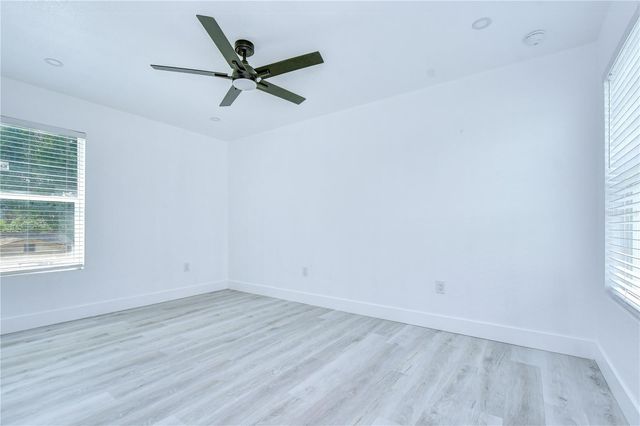 222 8TH AVENUE DRIVE W, Bradenton, FL 34205