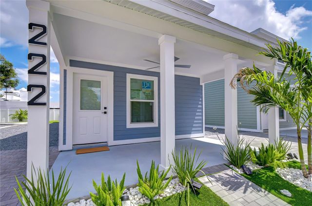 222 8TH AVENUE DRIVE W, Bradenton, FL 34205