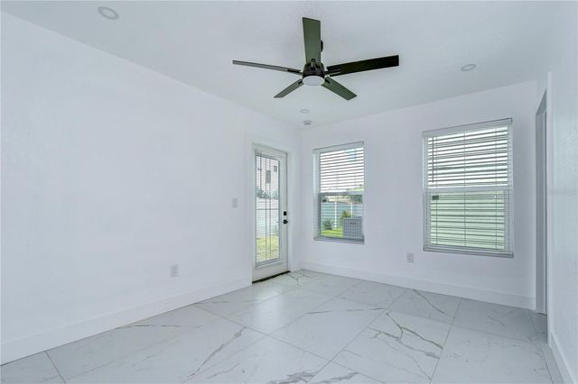 222 8TH AVENUE DRIVE W, Bradenton, FL 34205