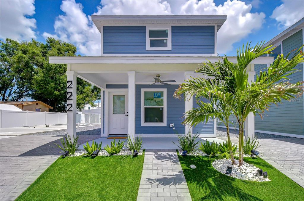 222 8TH AVENUE DRIVE W, Bradenton, FL 34205
