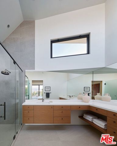 11411 Dona Teresa Drive, Los Angeles, CA 91604