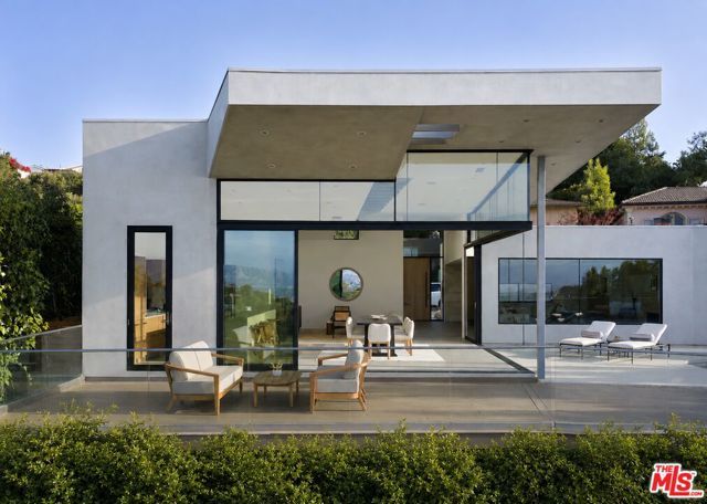 11411 Dona Teresa Drive, Los Angeles, CA 91604