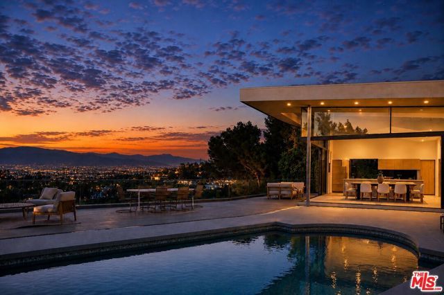 11411 Dona Teresa Drive, Los Angeles, CA 91604