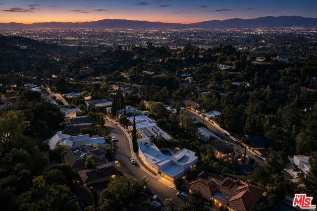 11411 Dona Teresa Drive, Los Angeles, CA 91604