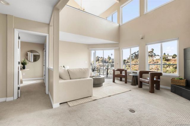 1084 Johnson Ave, San Diego, CA 92103