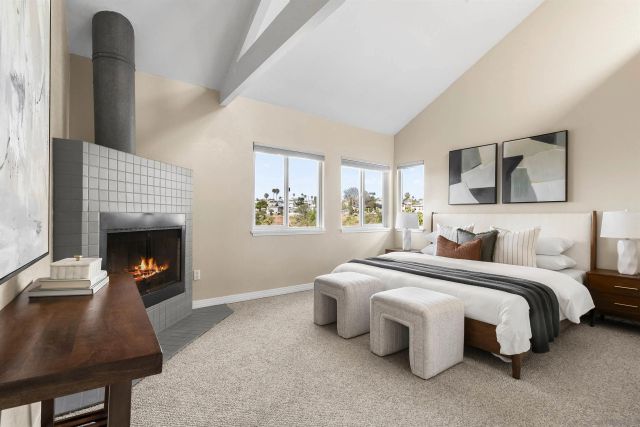 1084 Johnson Ave, San Diego, CA 92103