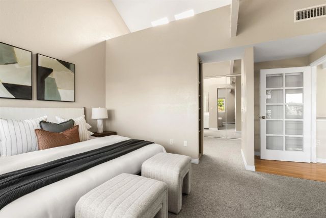 1084 Johnson Ave, San Diego, CA 92103