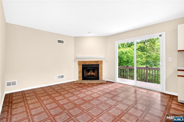23 Peach Hill Court, Ramsey, NJ 07446