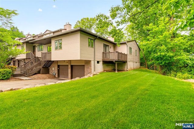 23 Peach Hill Court, Ramsey, NJ 07446