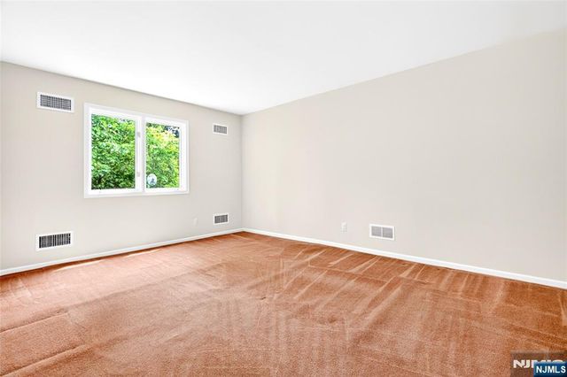 23 Peach Hill Court, Ramsey, NJ 07446