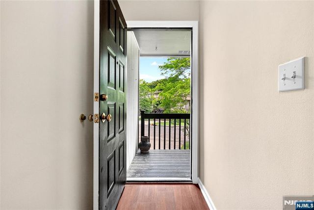 23 Peach Hill Court, Ramsey, NJ 07446